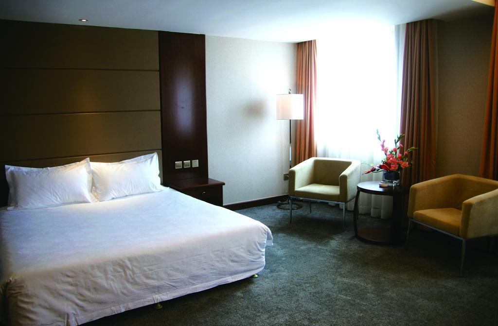 New Gloria Plaza Garden Hotel Cáp Nhĩ Tân Ngoại thất bức ảnh